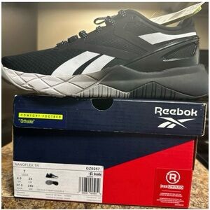 Black/Grey/White Women’s Reebok NanoFlex TR training sneakers - new with tags